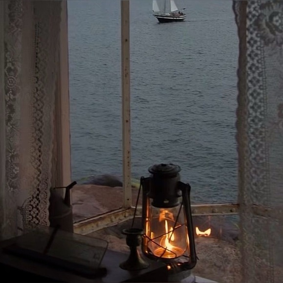 Mood - Picture 3 of 7